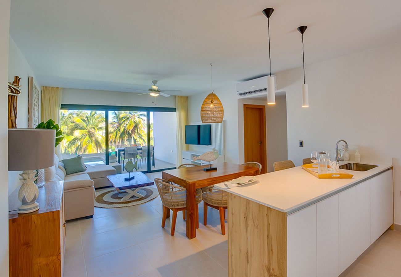 Apartamento en Bávaro - Gorgeous Private picuzzi on the terrace close to the Beach