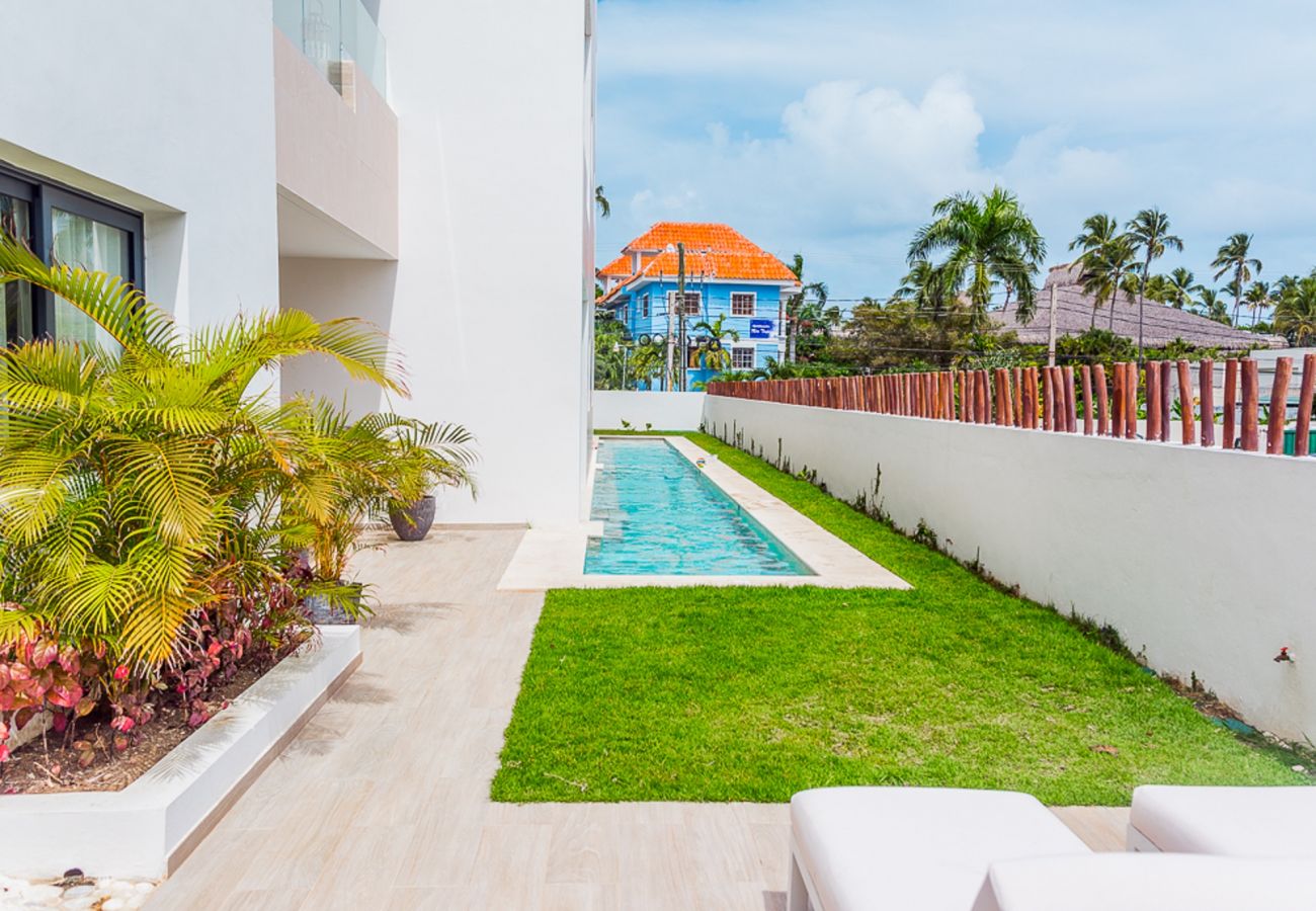 Apartamento en Bávaro - Gorgeous Private picuzzi on the terrace close to the Beach