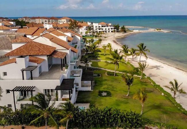 Apartamento en Punta Cana - Punta Palmera Beach Front and pool views Cap Cana