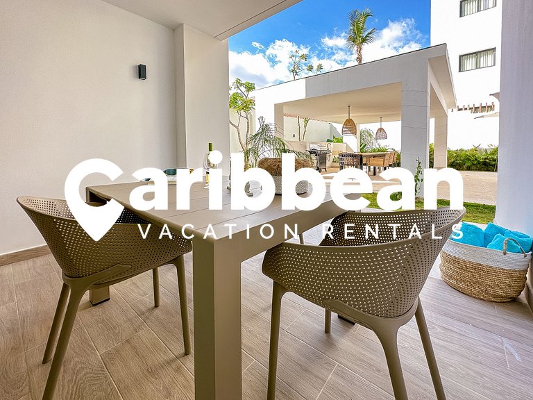 Beauty pool views apartment steps to Playa Bavaro