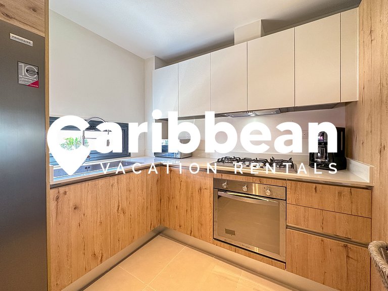 Beauty pool views apartment steps to Playa Bavaro
