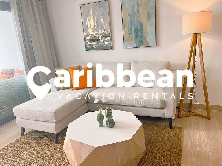 Beauty condo pool views with gym close to the beach