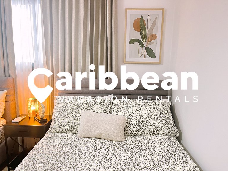Beauty condo pool views with gym close to the beach