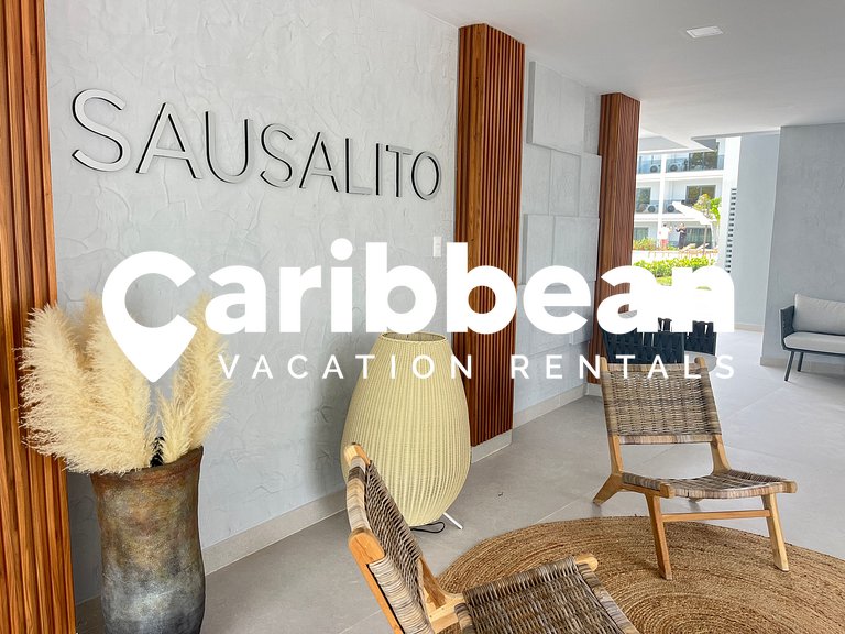 Beauty condo pool views with gym close to the beach