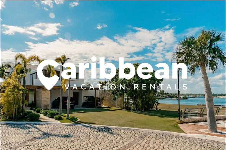 Beautiful private villa in Cap Cana Marina with views of the