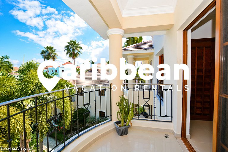 Rosa Hermosa Penthouse | Pool View • Near Bávaro