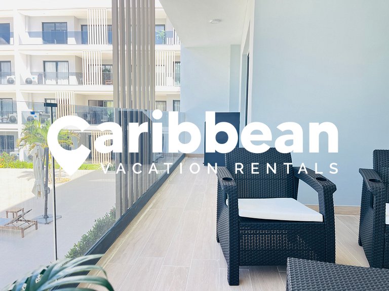Dream pool views apartment close to the beach