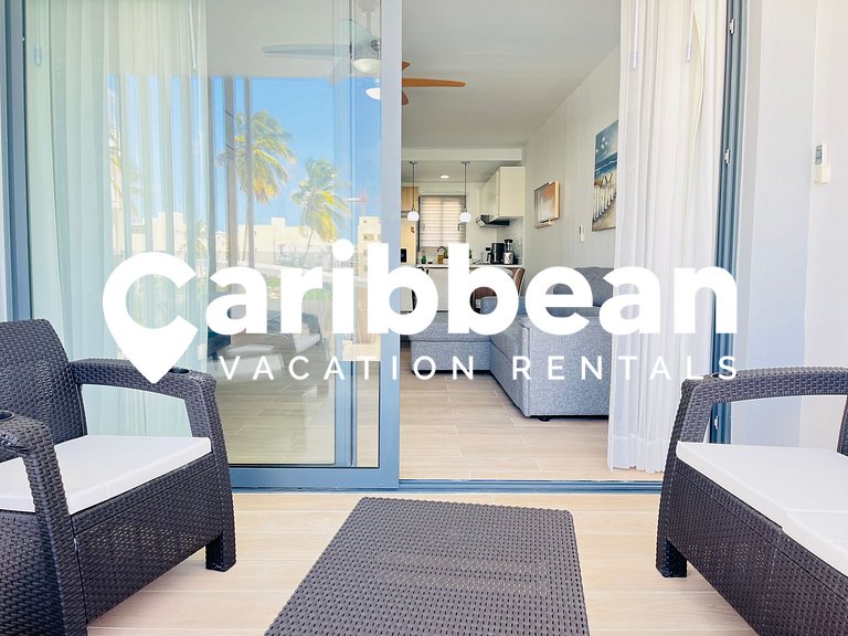 Dream pool views apartment close to the beach