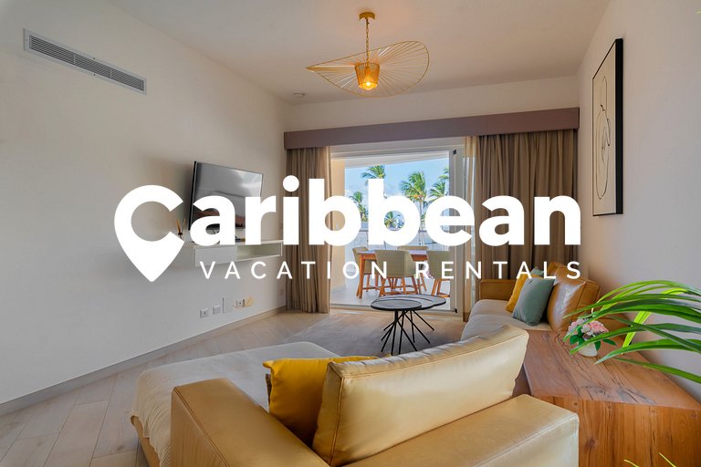 Beach front apartment with private beach