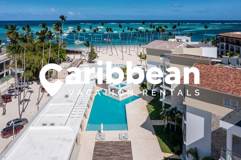 Beach front apartment with private beach