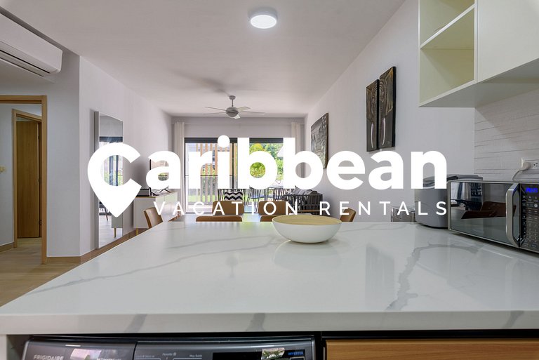 New condo with direct access to the pool