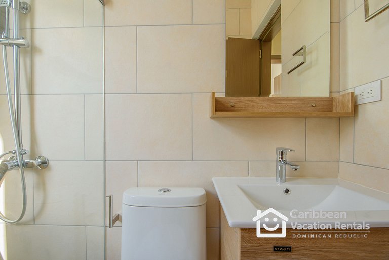 Ziba | Spacious 3BR w/ Private Pool (7 Guests)