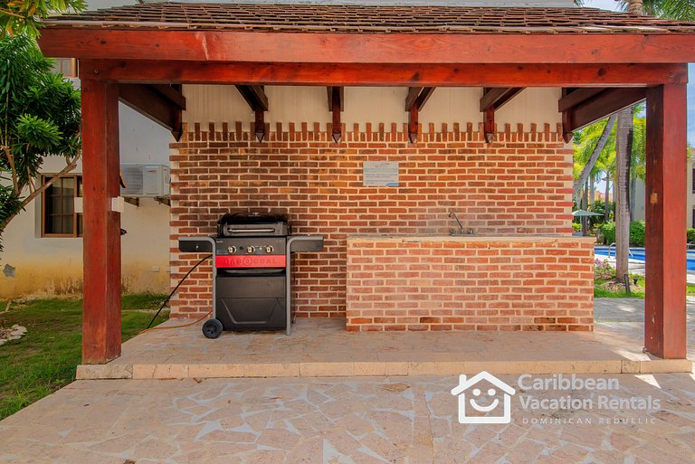 Rosa Hermosa | 2BR Pool View Condo