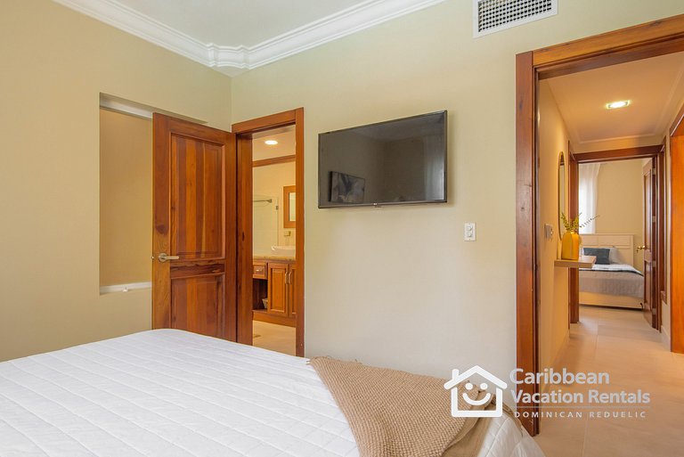 Estrella de Mar | 2BR Pool View Condo