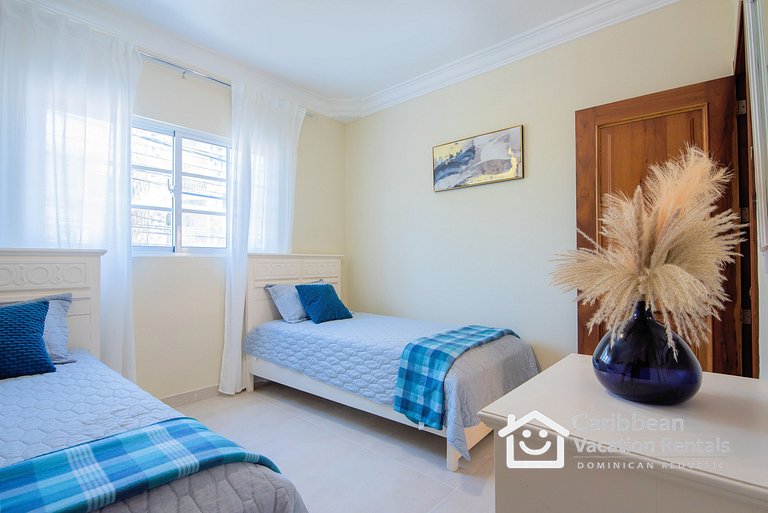 Estrella de Mar | 2BR Pool View Condo