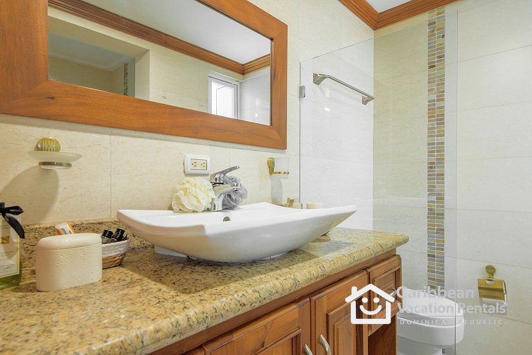 Estrella de Mar | 2BR Pool View Condo