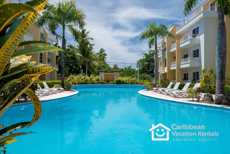 Estrella de Mar | 2BR Pool View Condo