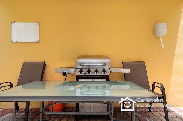 Estrella de Mar | 2BR Pool View Condo