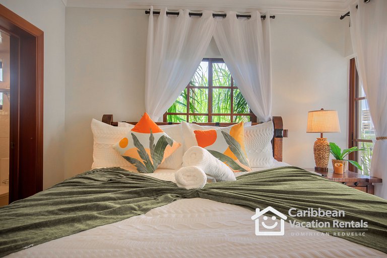 Rosa Hermosa | 2BR Pool View Condo