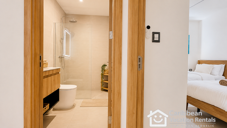 Born | 2BR ground floor with direct pool access