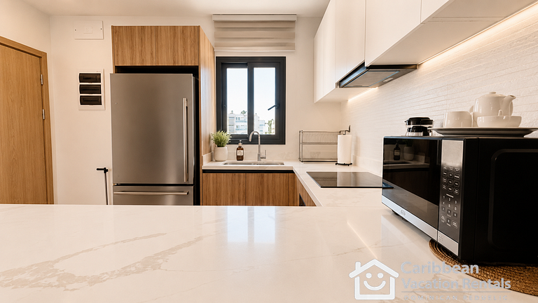 Born | Elegant 2-bedroom with pool views