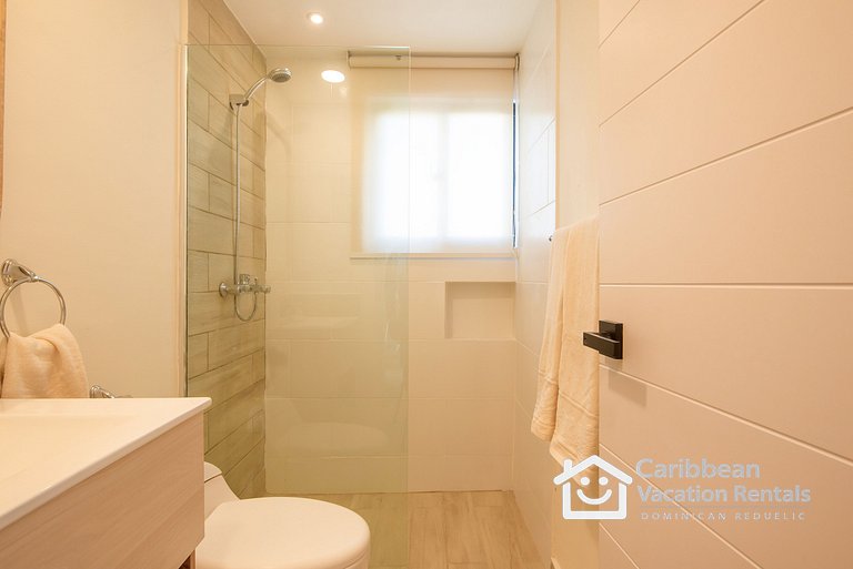 ONA | 2BR Ground Floor picuzzi & Private Patio