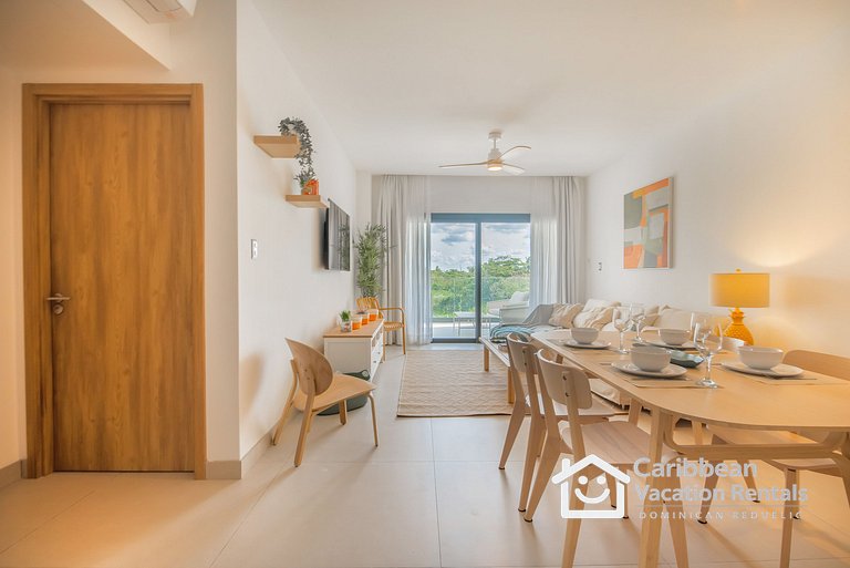 Born | Modern 2BR with Pools and Gym