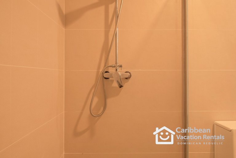 Born | Modern 2BR with Pools and Gym
