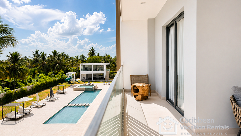 Born | 2Hab Vista Piscina | Hasta 6 Huéspedes