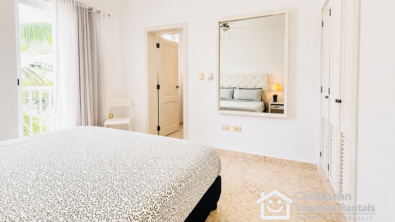Ocean View Condo + Private Beach Playa Turquesa