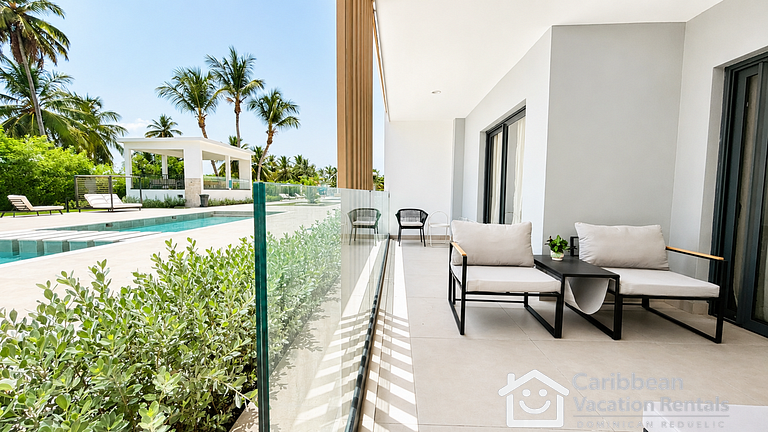 Born | Moderno 2Hab con Piscinas | 6 Huéspedes