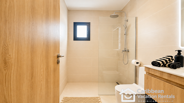 Born | Moderno 2Hab con Piscinas | 6 Huéspedes