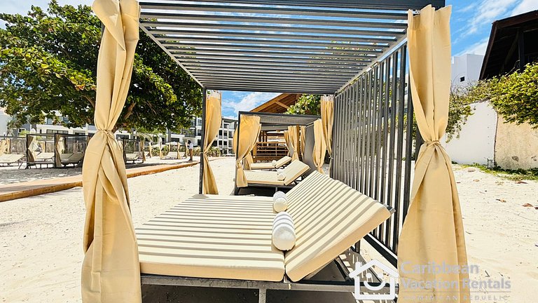 Born | 2-bedroom modern apartment with pools