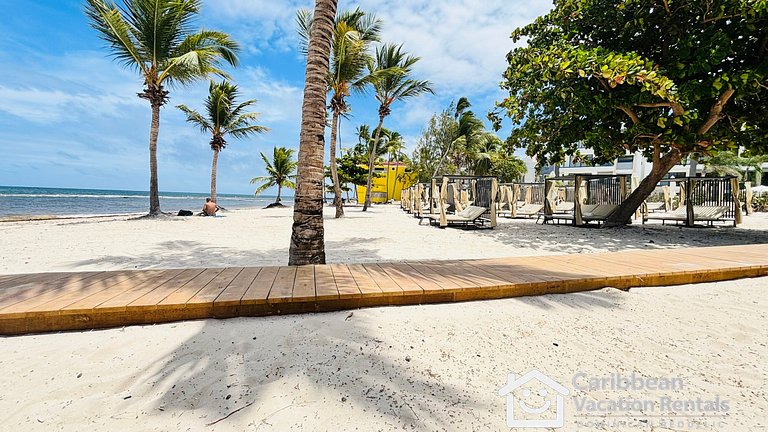 Born | 2Hab moderno con piscinas