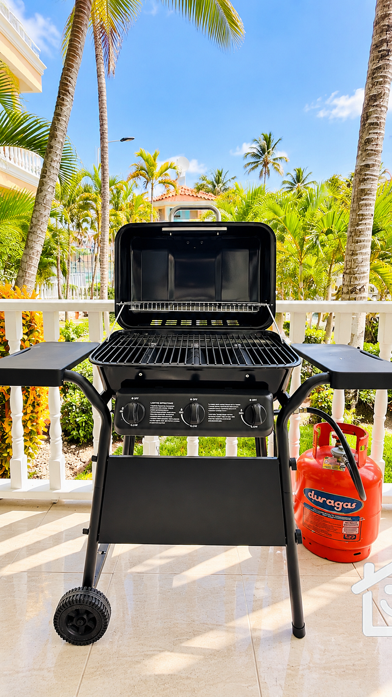 Palm Suites Renovated | BBQ plus Nacare Beach Club