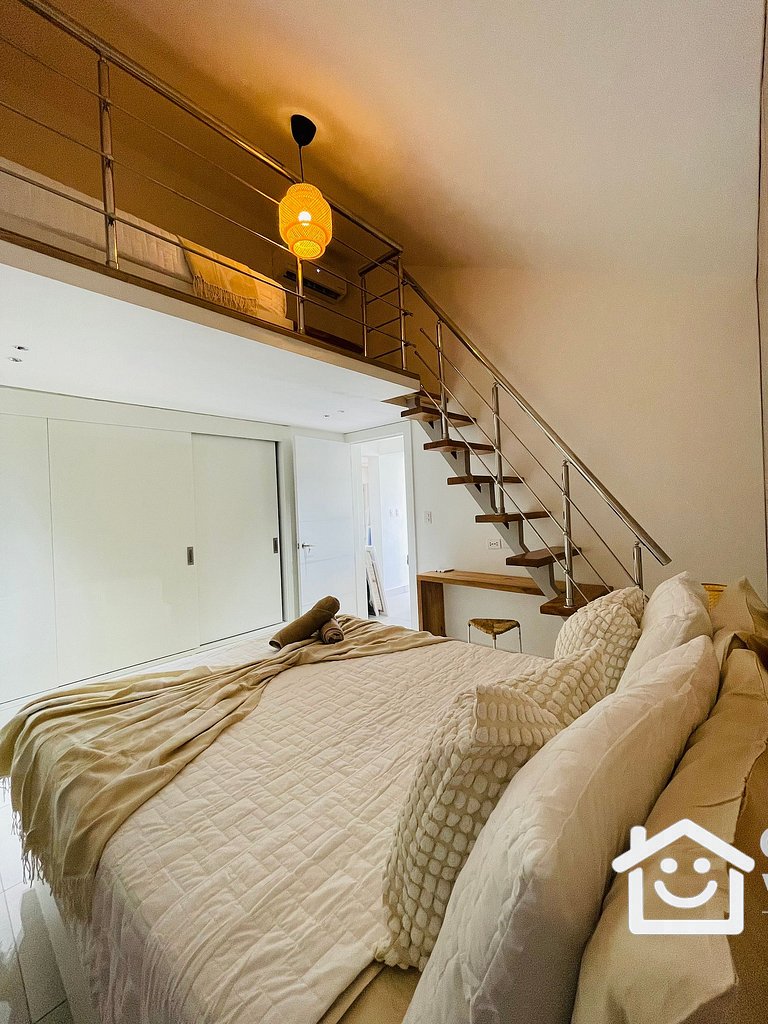 Cadaques Apartment, 2 Bedrooms, Beach View