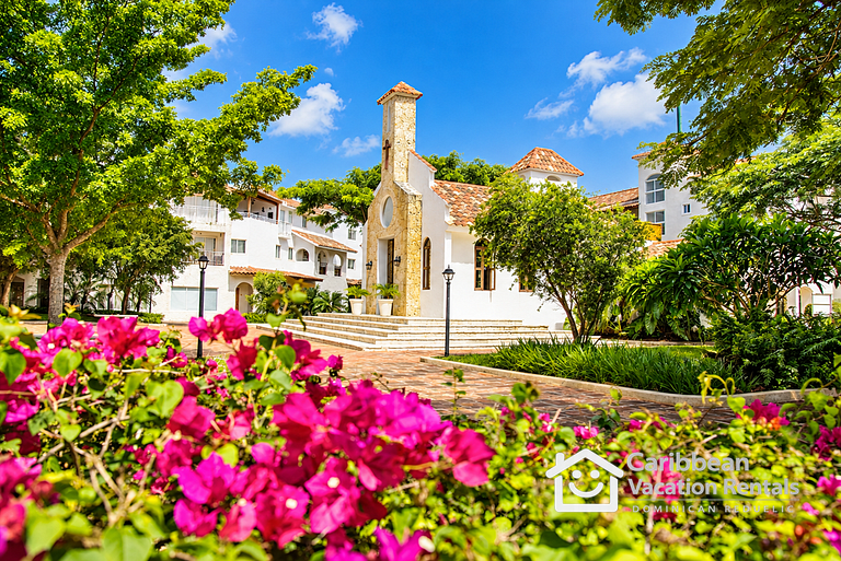 Cadaques Apartment, 2 Bedrooms, Beach View