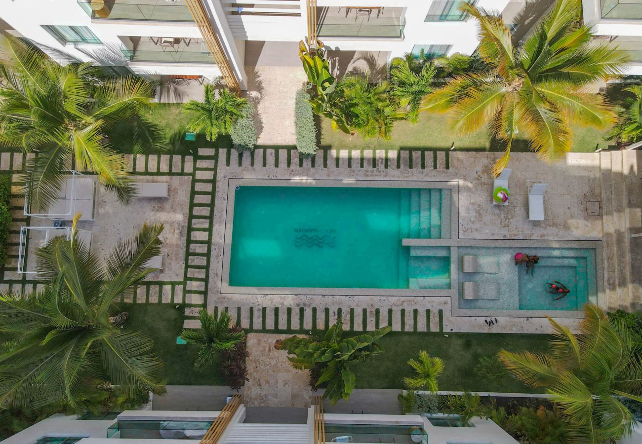 Apartment in Bávaro - Gorgeous Spectacular Penthouse steps from the beach. C4