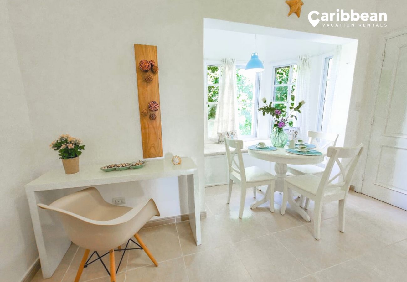 Apartment in Bávaro - Beach apartment with private beach access. Playa B