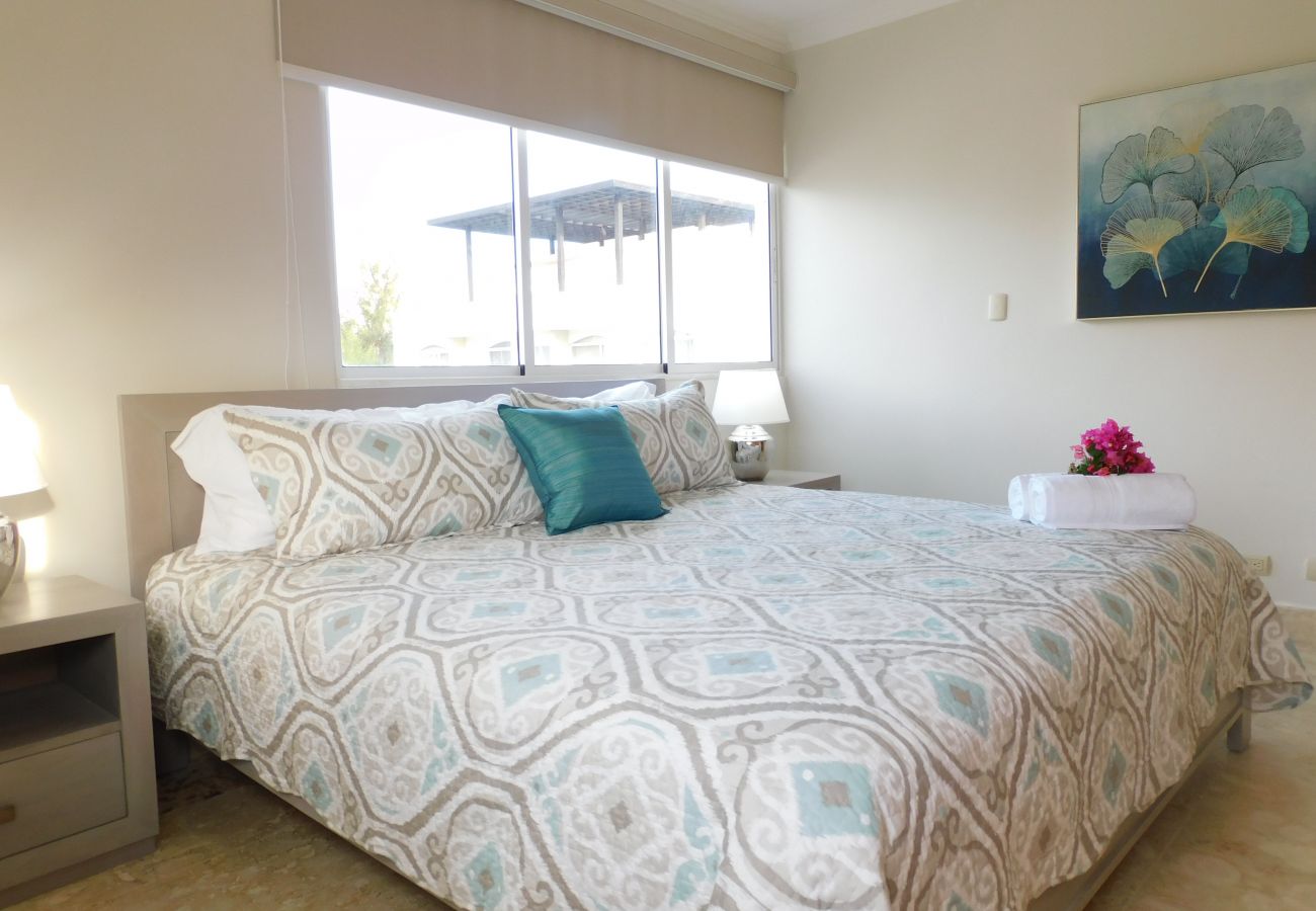 Apartment in Bávaro - Spectacular Penthouse Ocean Views. Playa Bavaro. P