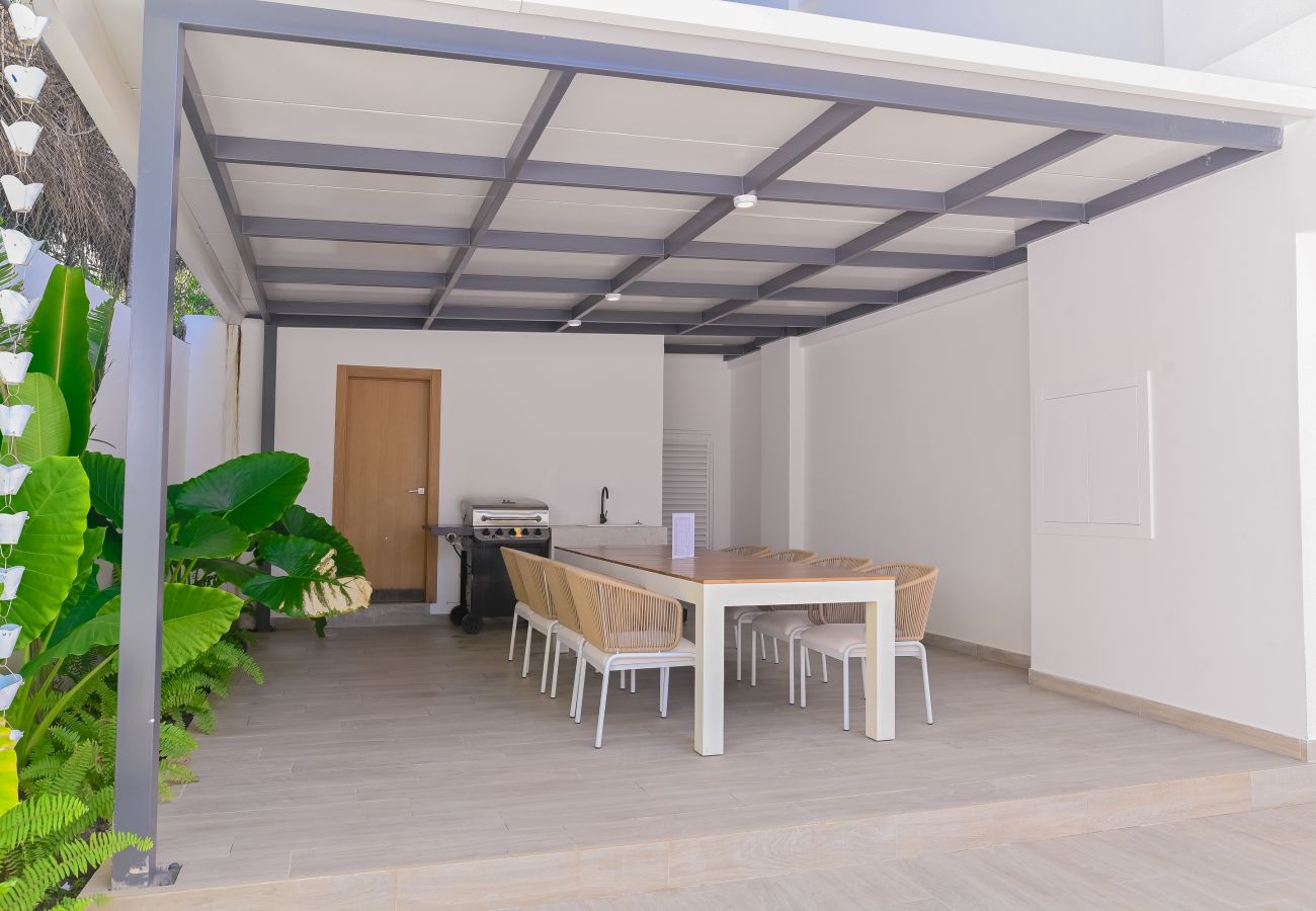 Apartment in Bávaro - Terrific roof terrace with private picuzzi and BBQ