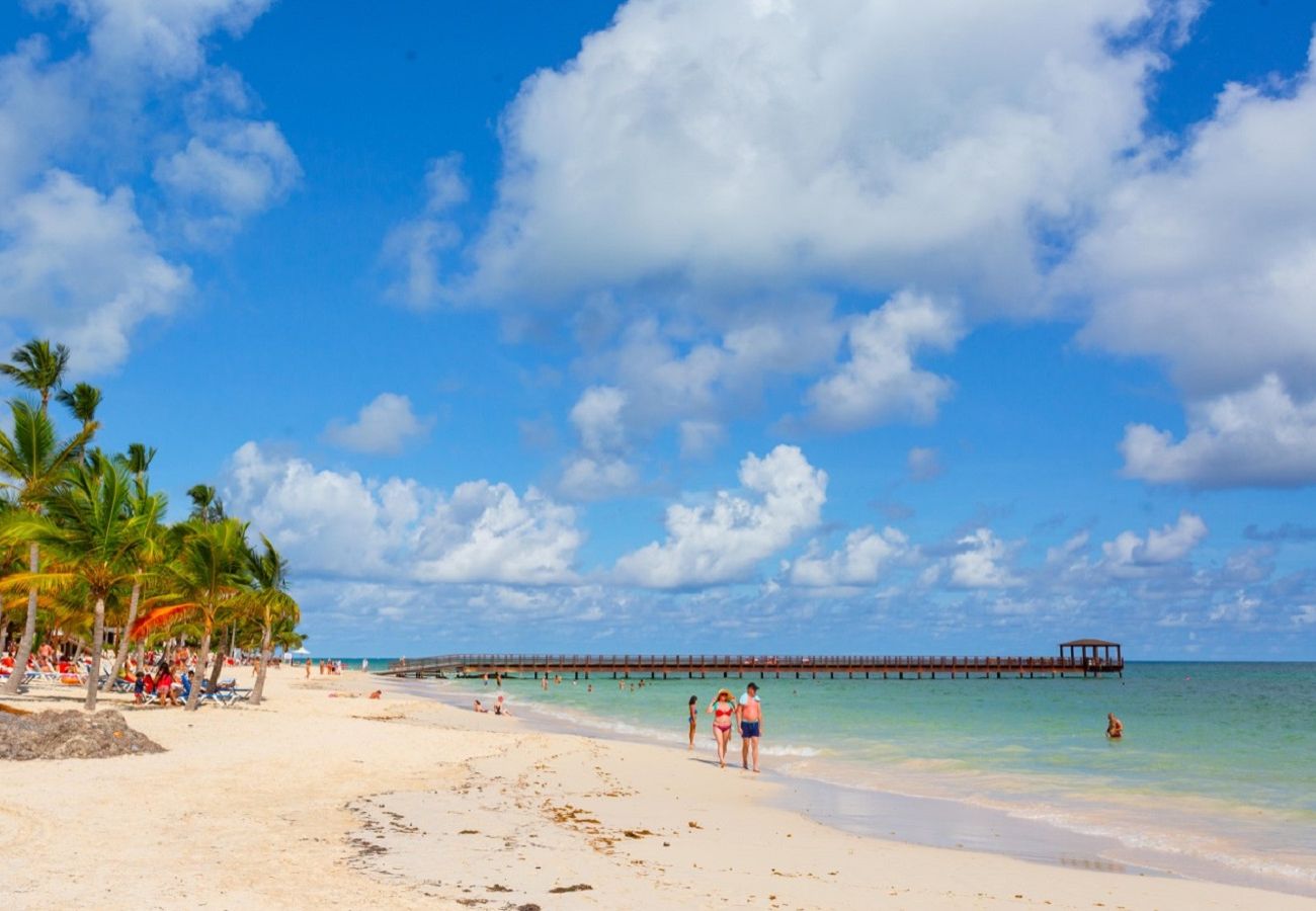 Apartment in Bávaro - Amazing condo steps to the Playa Bavaro Beach. BGB
