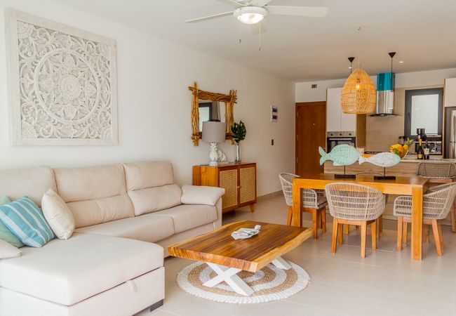 Apartment in Bávaro - Gorgeous Terrace with private picuzzi Los Corales Beach
