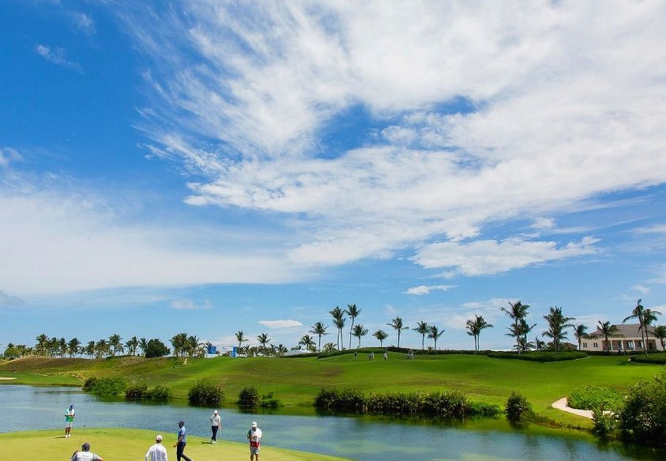 Apartment in Bávaro - Beauty Golf views in Golf Suites Cocotal 7132