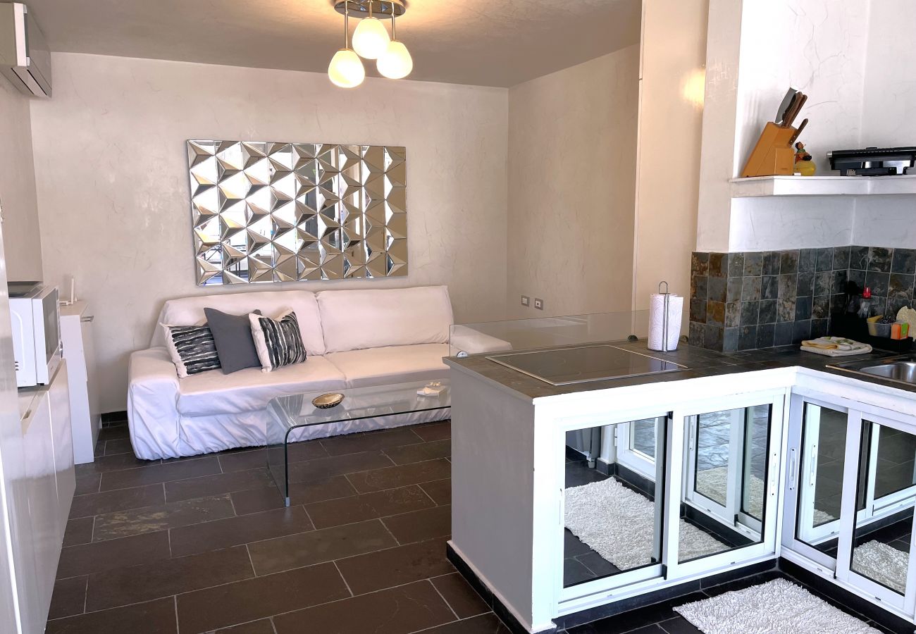 Apartment in Bávaro - Beach front Flor de Mar. Los Corales. Playa Bavaro