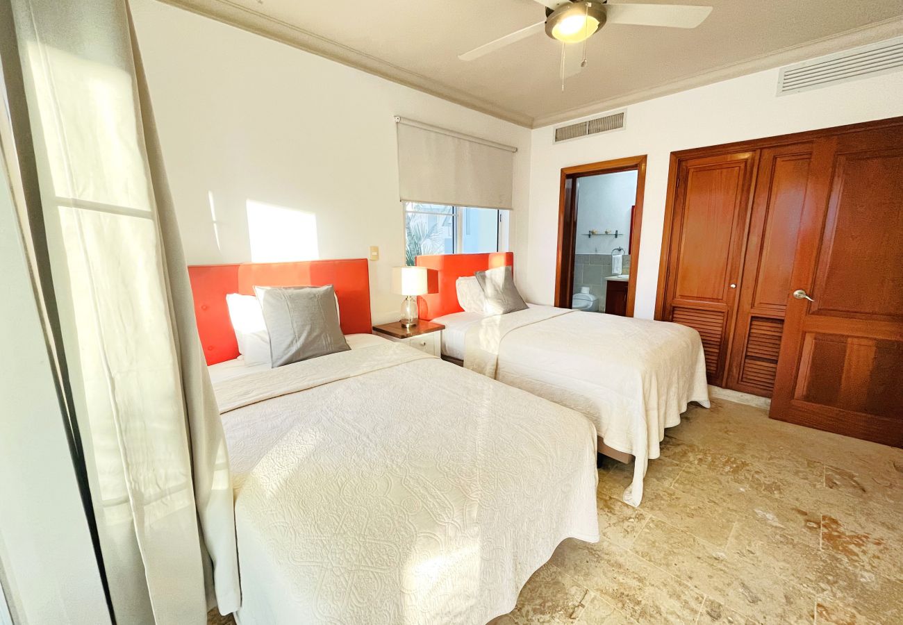 Apartment in Bávaro - Beauty pool views aparment with private beach.O201